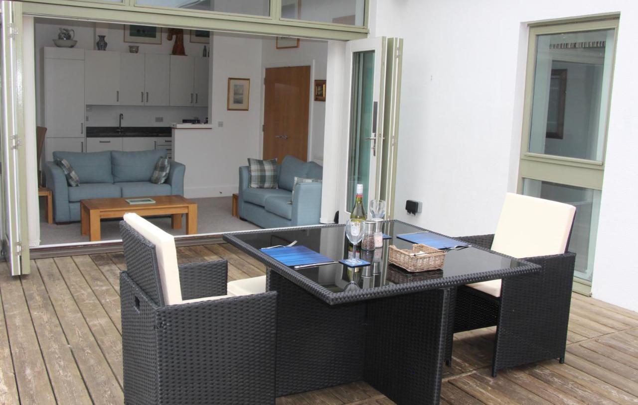 Crow's Nest Penthouse With Free Access