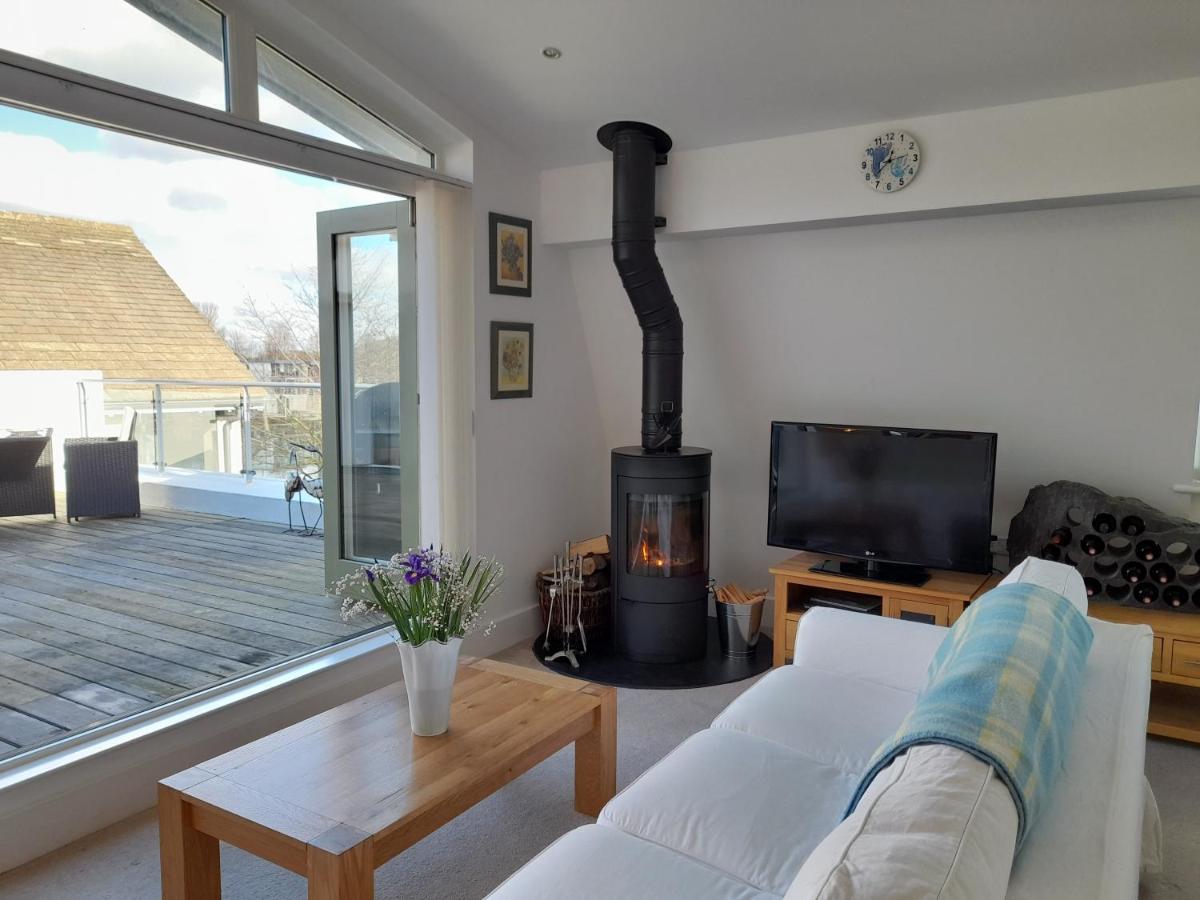 Crow's Nest Penthouse With Free Access *