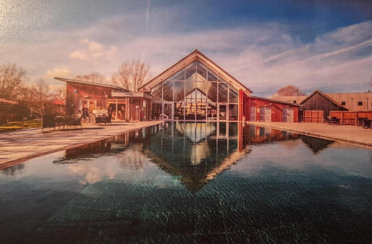 Crow's Nest Penthouse With Free Access Somerford Keynes